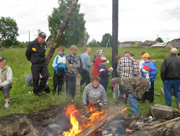 Nuotiolla 2009. Kuva:R.Viitakangas.